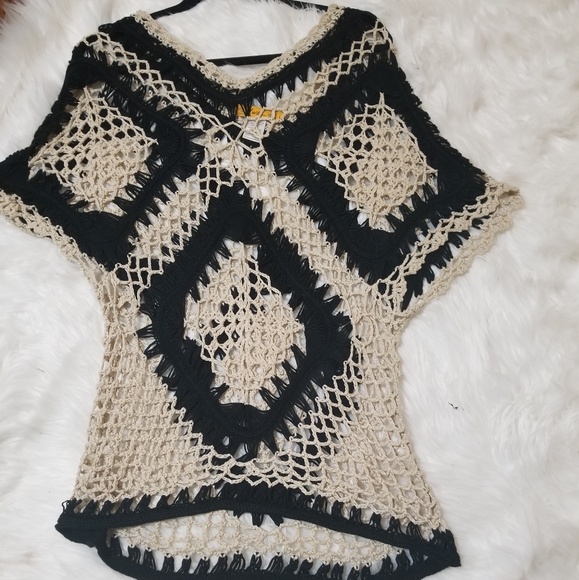 Crochet Kimono Style Knit Top - Picture 1 of 2